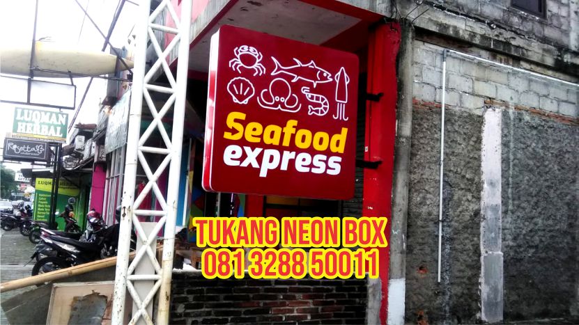 neon box purwokerto
